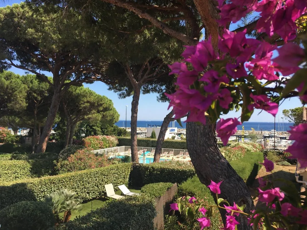 La Garonnette-PlageJardins Du Port Les Issambres - Meuble De Tourisme - Front De Mer - Clim别墅 0*, La Garonnette-Plage
