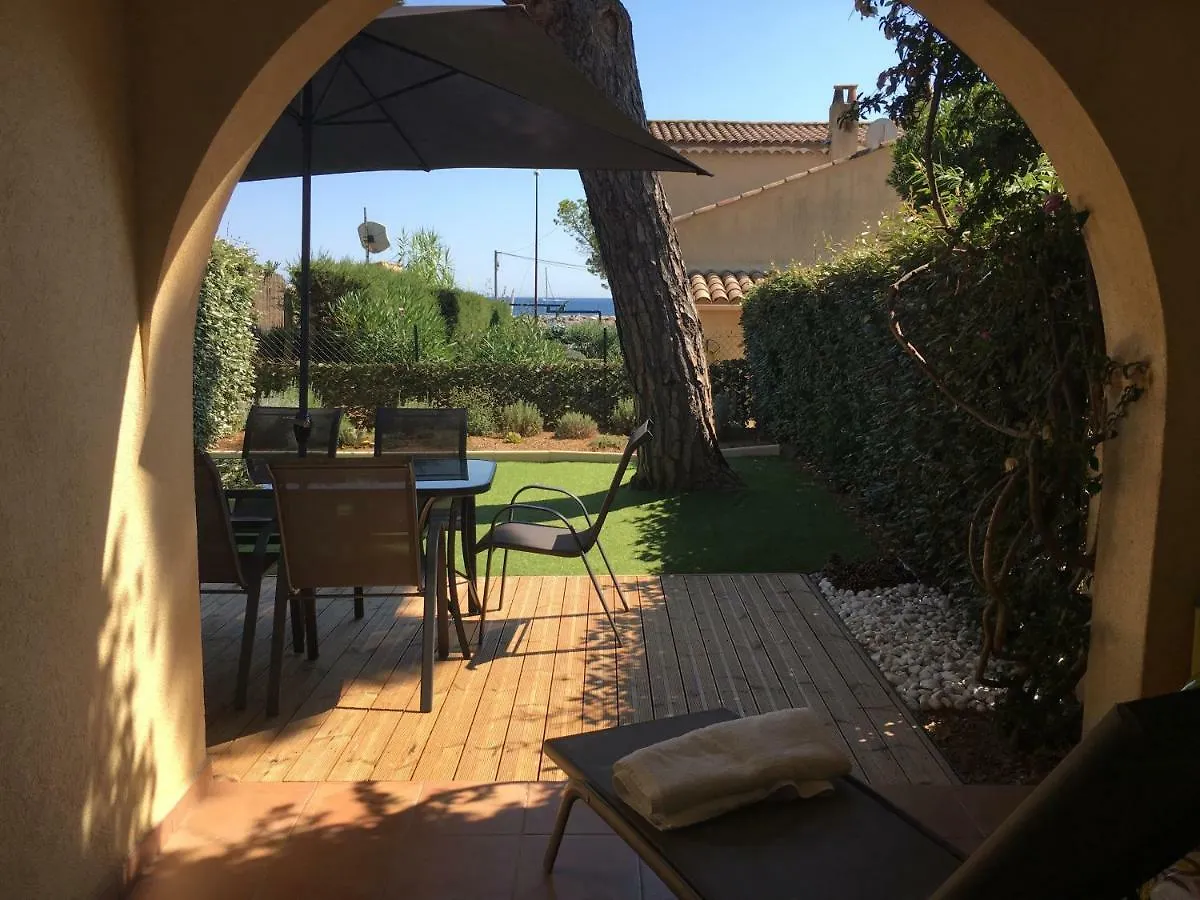 Jardins Du Port Les Issambres - Meuble De Tourisme - Front De Mer - Clim La Garonnette-Plage Holiday home